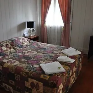*** Hotel Australian Australia